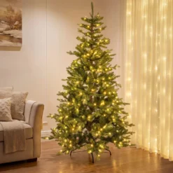 Albero Alpino in finto pino 180 cm, 360 led integrati bianco caldo