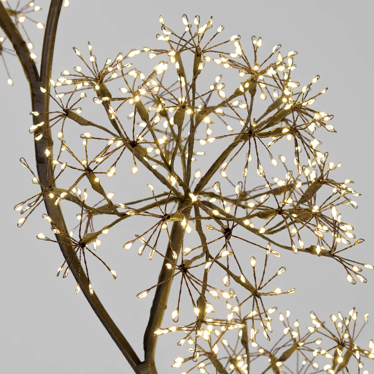 Albero Ramo 5 sfere RICCO nero, h 1,2 m, 1200 microled bianco caldo, uso interno