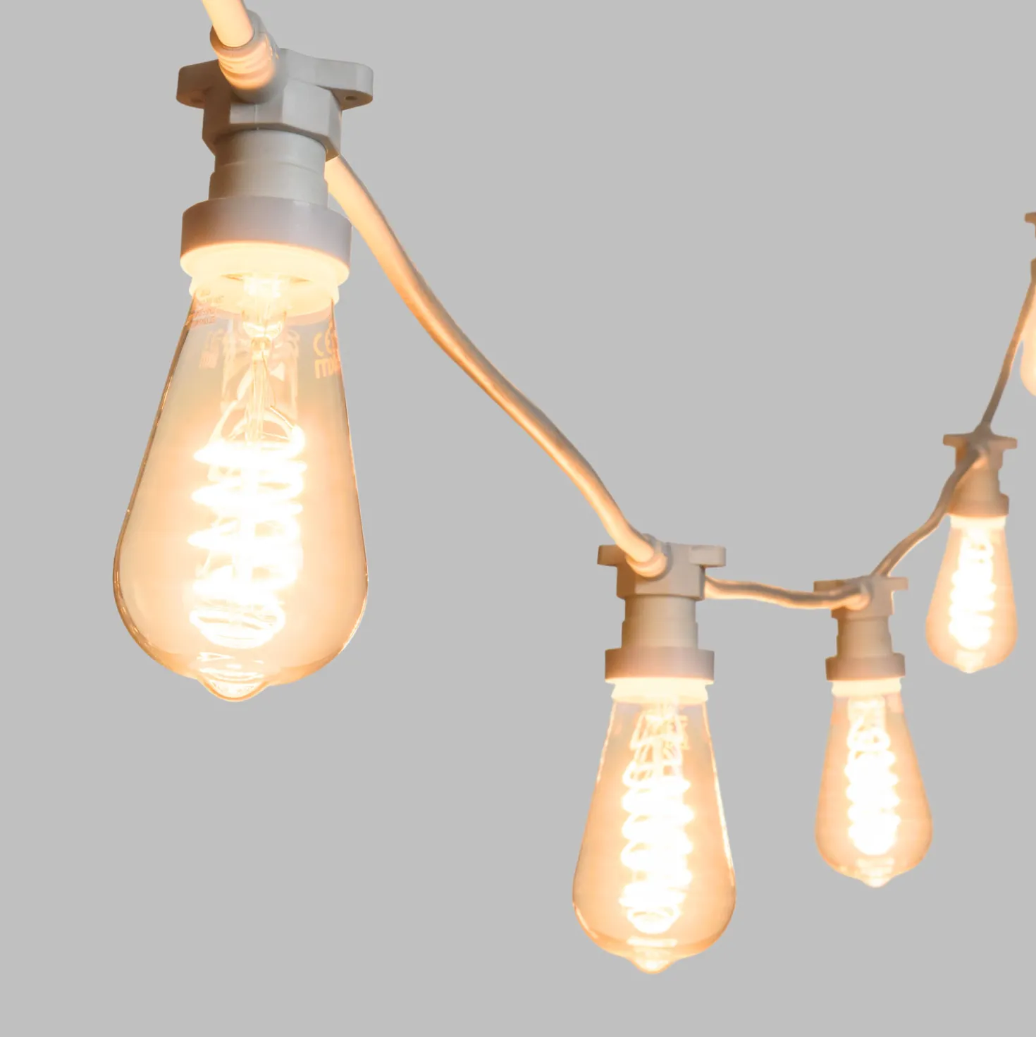 Catena 5 m, 5 lampadine Edison Ø 64 mm di 4 Watt, led a spirale, cavo bianco, prolungabile