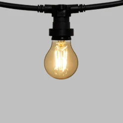 Catena 5 m, 16 lampadine goccia Ø 67 mm led di 8 Watt, dimmerabili, cavo nero, prolungabile