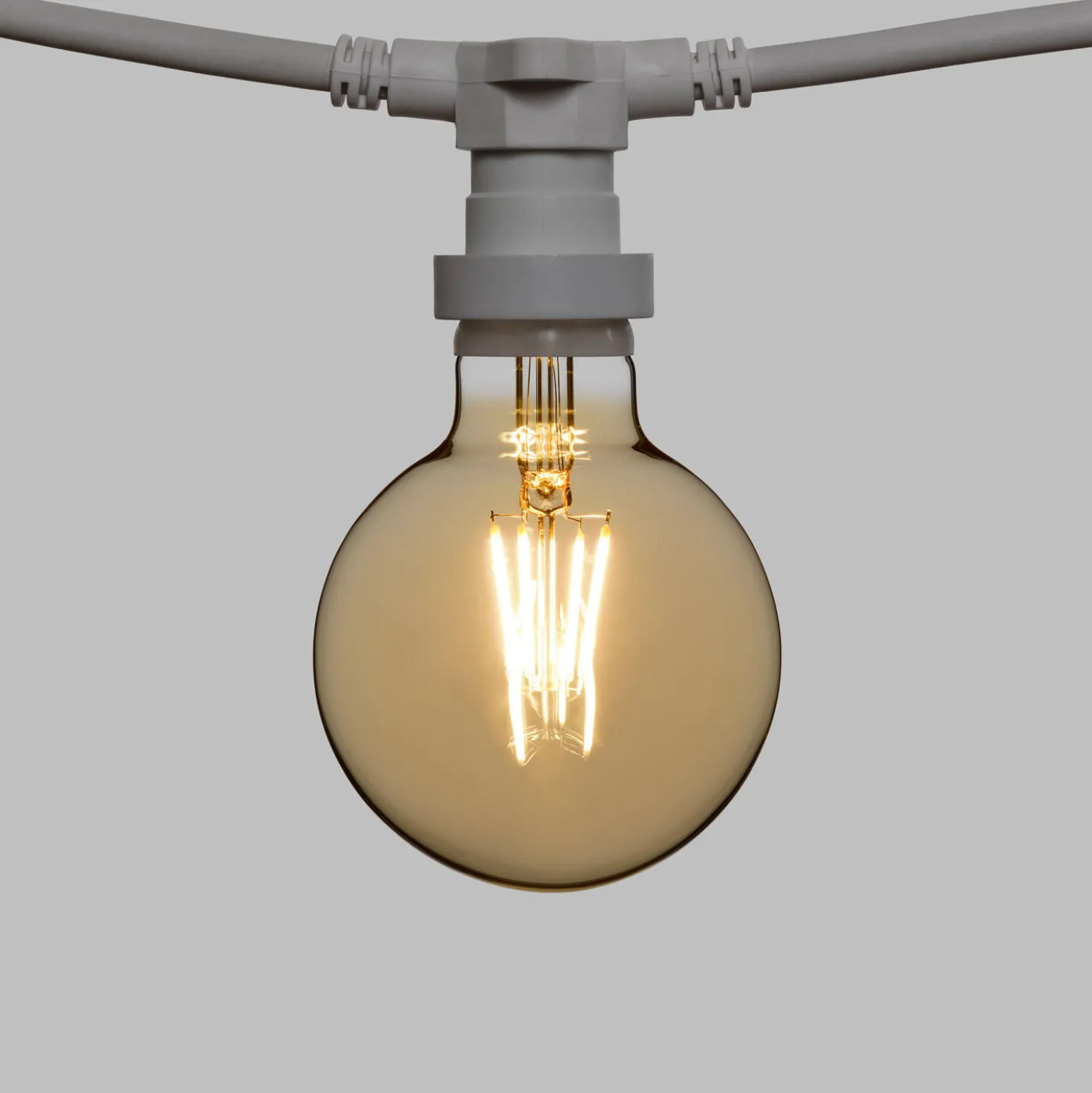 Catena 5 m, 5 lampadine led a globo Ø 95 mm di 4 Watt, cavo bianco, prolungabile