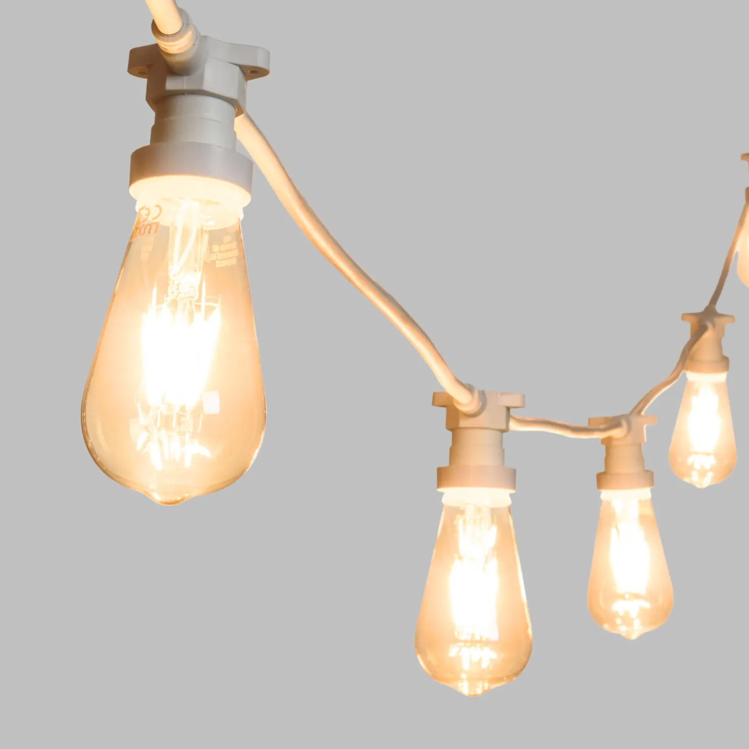 Catena 5 m, 5 lampadine led Edison Ø 64 mm da 4 Watt, cavo bianco, prolungabile
