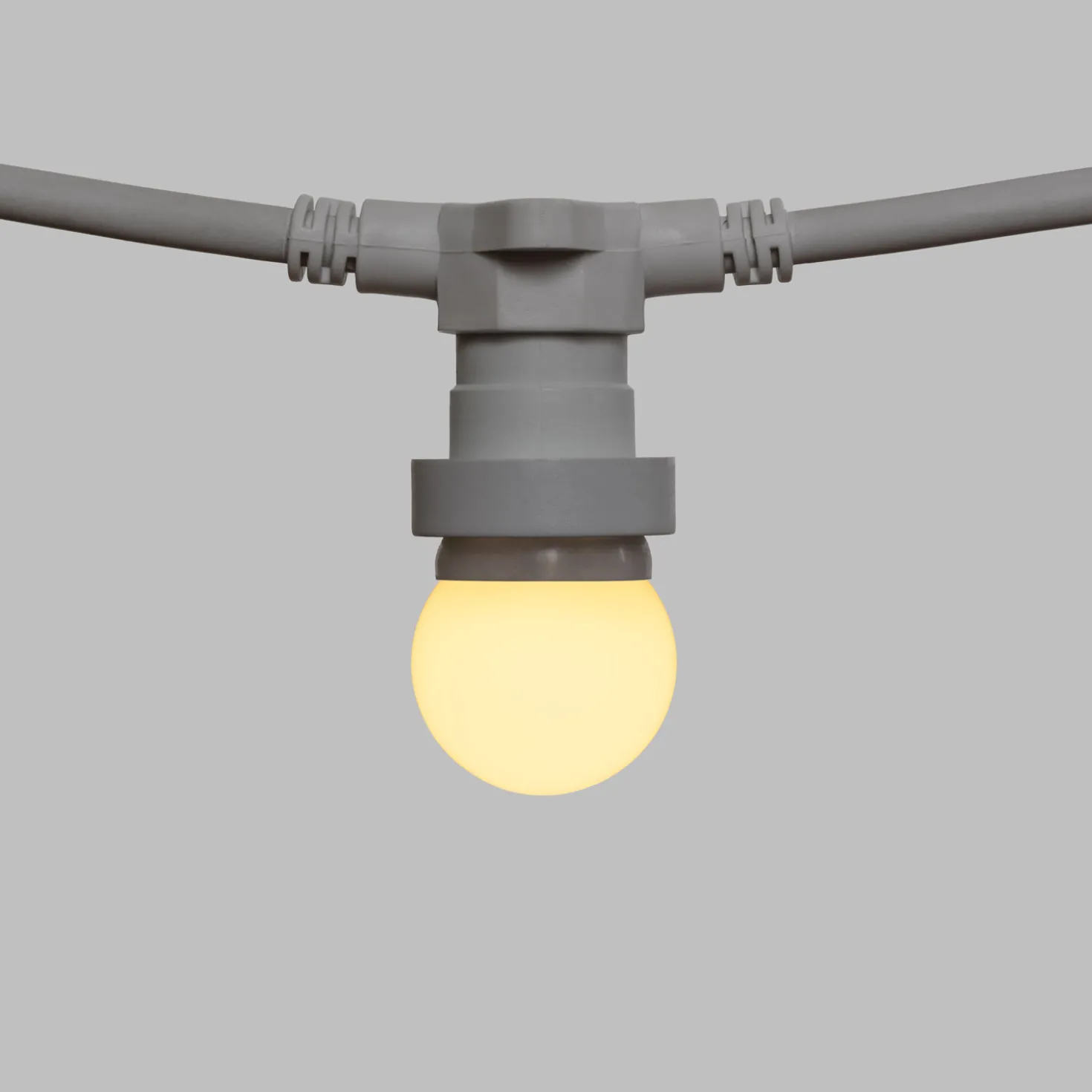 Catena 5 m, 16 lampadine led globo Ø 45 mm di 1,2 Watt, cavo bianco, prolungabile