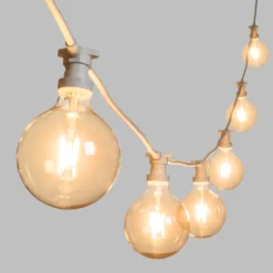 Catena 5 m, 8 lampadine led globo Ø 125 mm di 4 Watt, cavo bianco, prolungabile