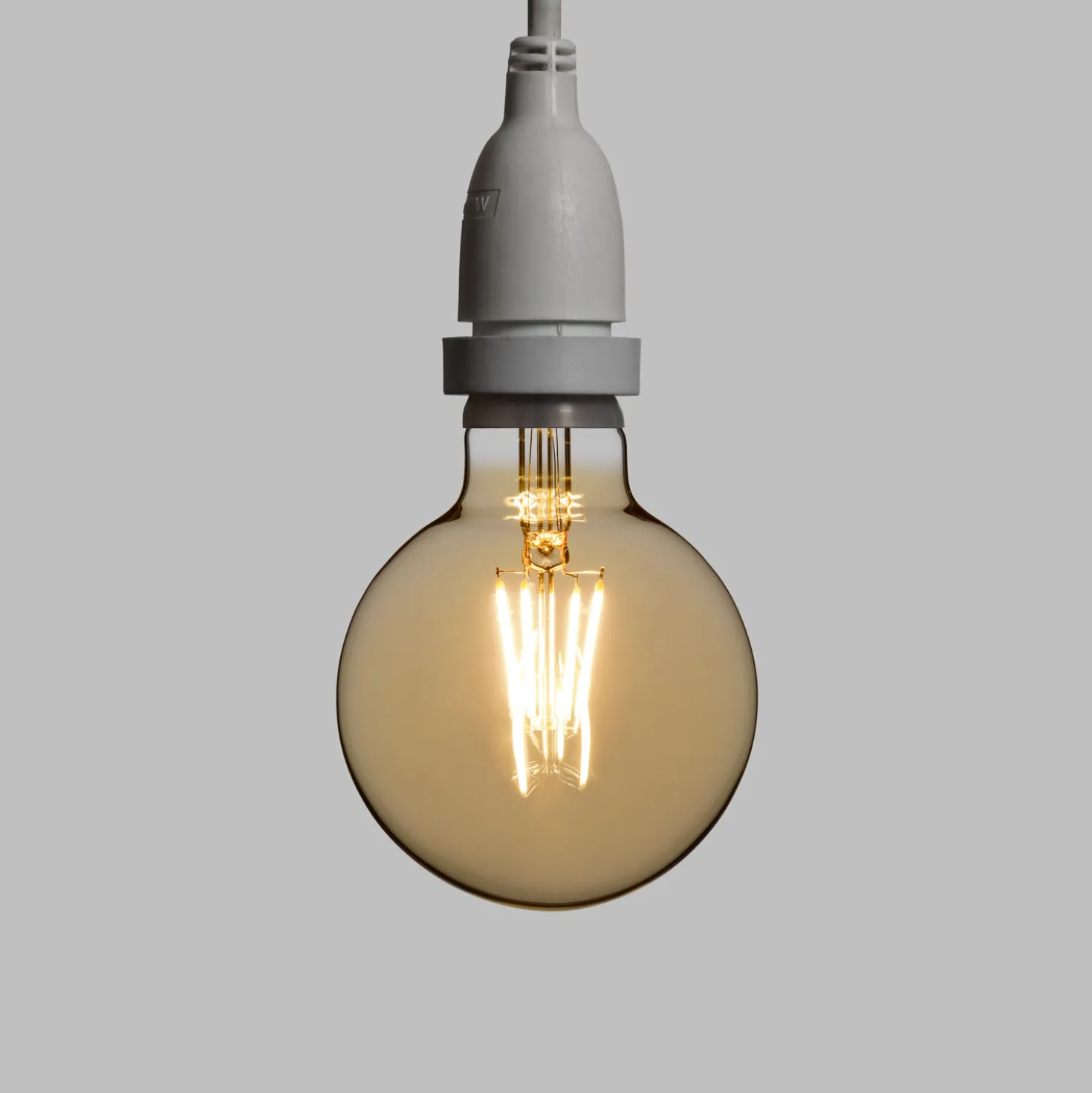 Catena 5 m, 8 lampadine led pendenti globo Ø 95 mm da 4 watt dimmerabili, h 70 cm, prolungabile