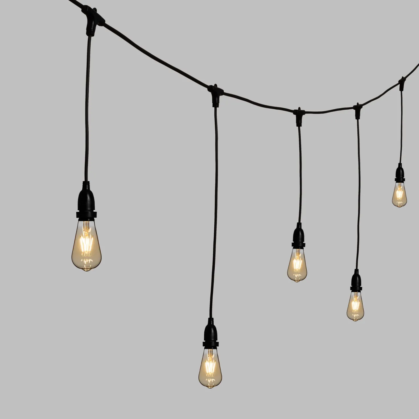 Catena 5 m, 8 lampadine led pendenti Edison Ø 64 mm di 4 Watt, h 70 cm, prolungabile