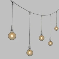 Catena 5 m, 8 lampadine led pendenti globo Ø 125 mm di 4 Watt, h 70 cm, prolungabile