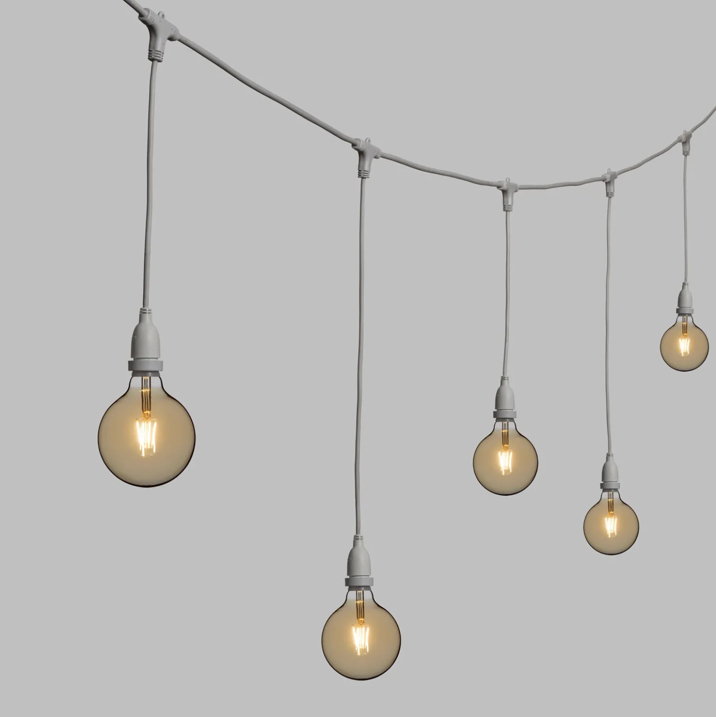 Catena 5 m, 8 lampadine led pendenti globo Ø 125 mm di 4 Watt, h 70 cm, prolungabile