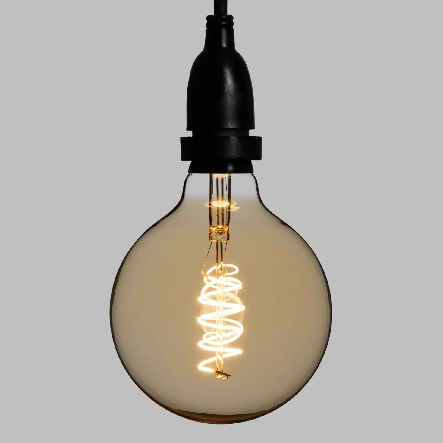 Catena 5 m, 8 lampadine pendenti globo Ø 125 mm, h 70 cm, led a spirale, prolungabile
