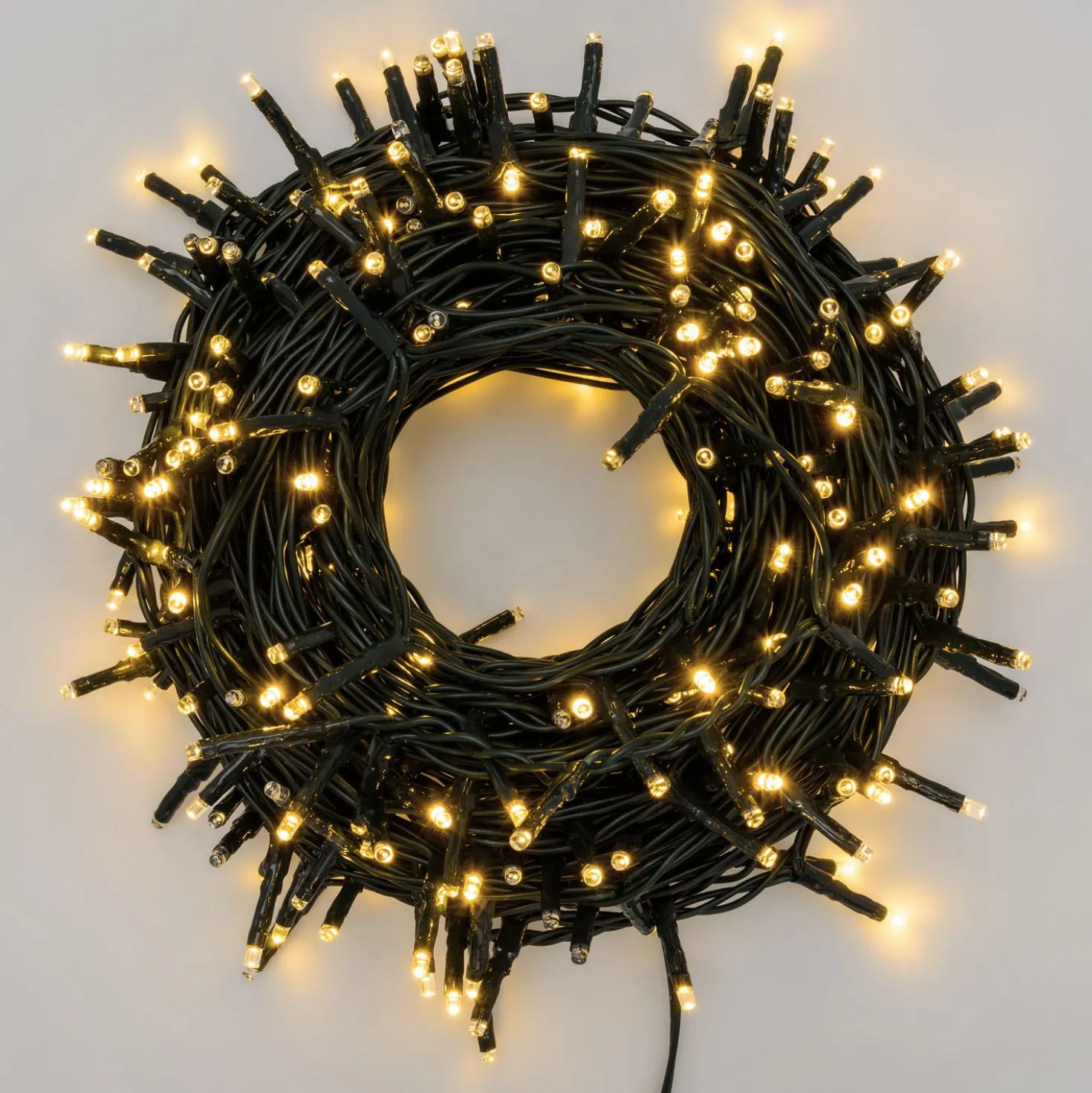 Catena 18 m, 300 miniled bianco caldo, cavo verde