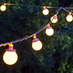Catena 5 m, 10 sfere bianche Ø 50 mm, led bianco caldo, cavo trasparente, prolungabile