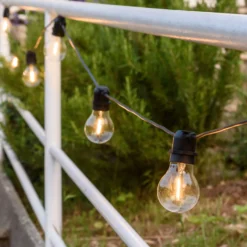 Catena Party 5 m, 10 lampadine goccia in vetro Ø 60 mm, led bianco caldo, prolungabile