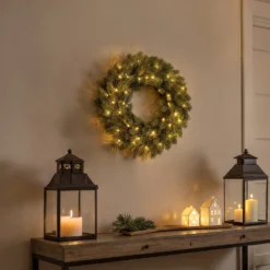 Corona Alpino in finto pino a batteria Ø 40 cm, 50 led integrati bianco caldo