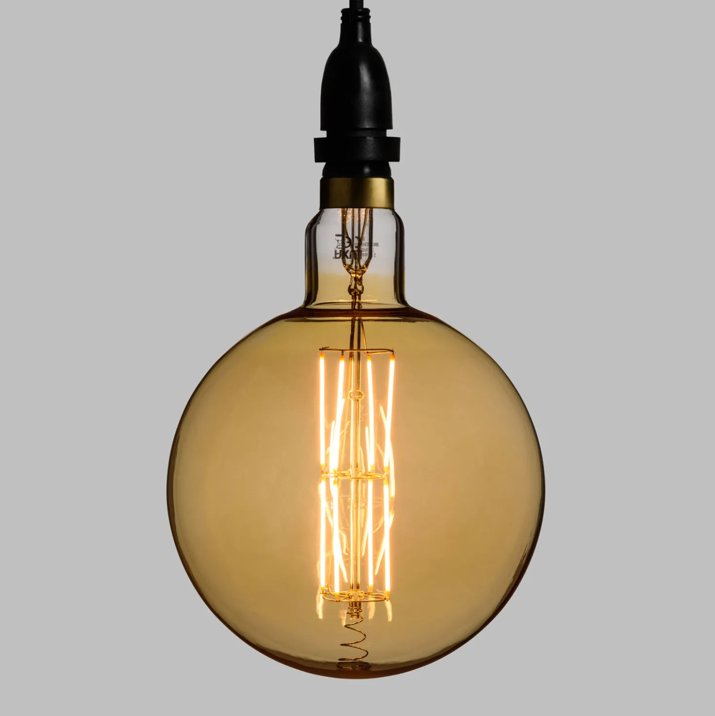 Lampadina led di 8 watt globo Ø 200 mm dimmerabile a sospensione, 2 m di cavo nero