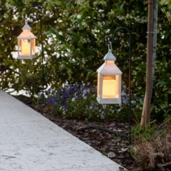 Lanterna bianco antico con candela, led bianco caldo (24 cm)
