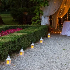 Lanterna bianco antico con candela, led bianco caldo (24 cm)