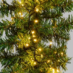 Ramo Moena in finto pino 2,7 m, 400 led integrati bianco caldo, prolungabile