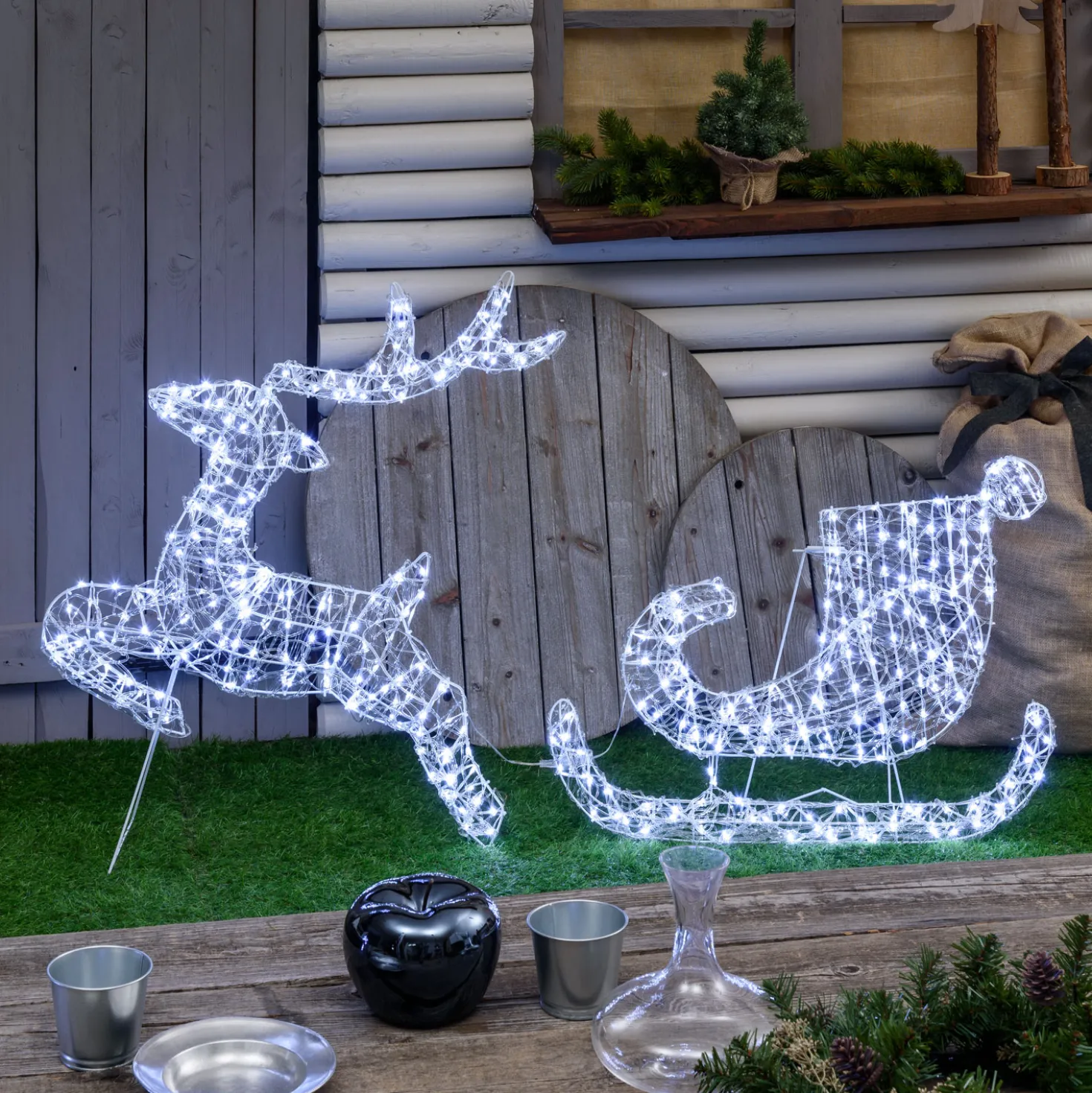 Renna con Slitta 2D, h 80 cm, gocce led bianco freddo