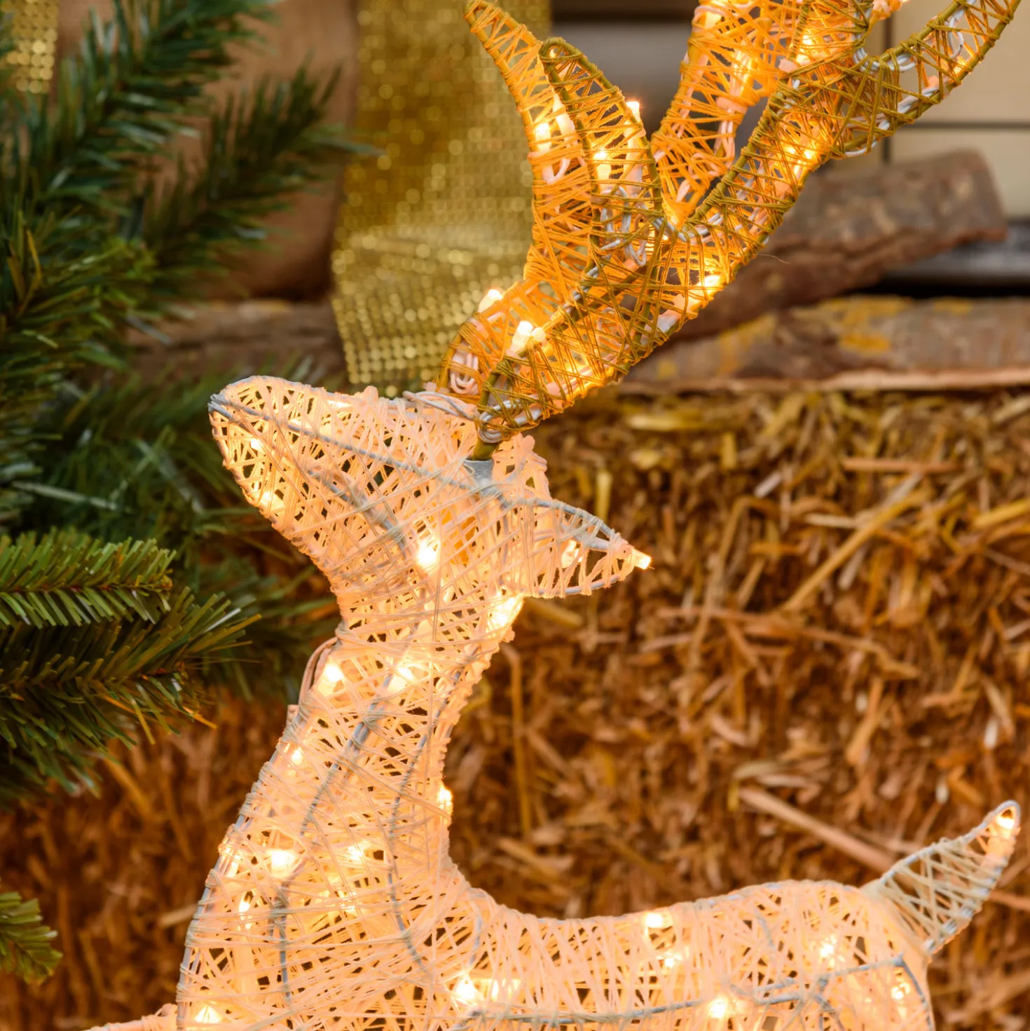 Renna con slitta 3D Light Cream & Brown h 60 cm, 160 led bianco extra caldo
