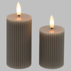Set 2 candele grigio marrone a coste in cera, fiamma 3D con stoppino