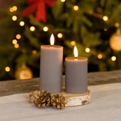 Set 2 candele grigio marrone a coste in cera, fiamma 3D con stoppino