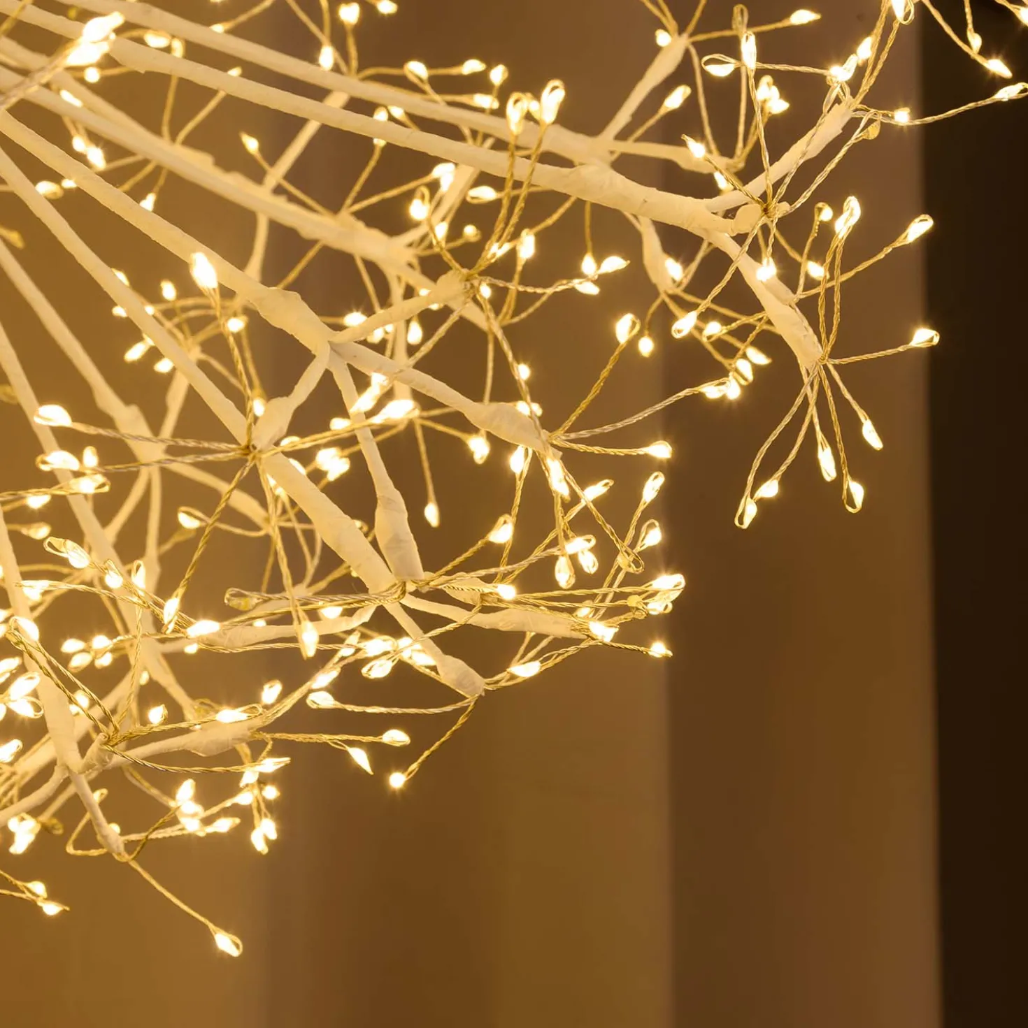 Sfera RICCO con rami bianchi, Ø 30 cm, 384 microled bianco caldo, uso interno