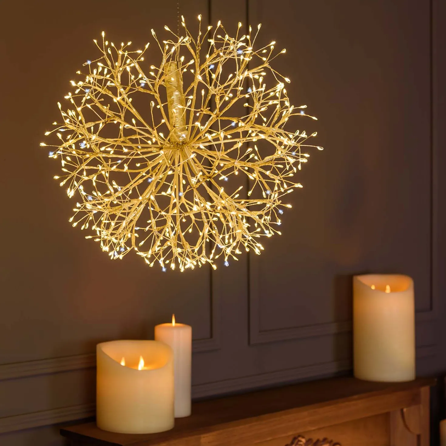 Sfera RICCO con rami champagne, Ø 40 cm, 576 microled bianco caldo e bianco freddo, uso interno