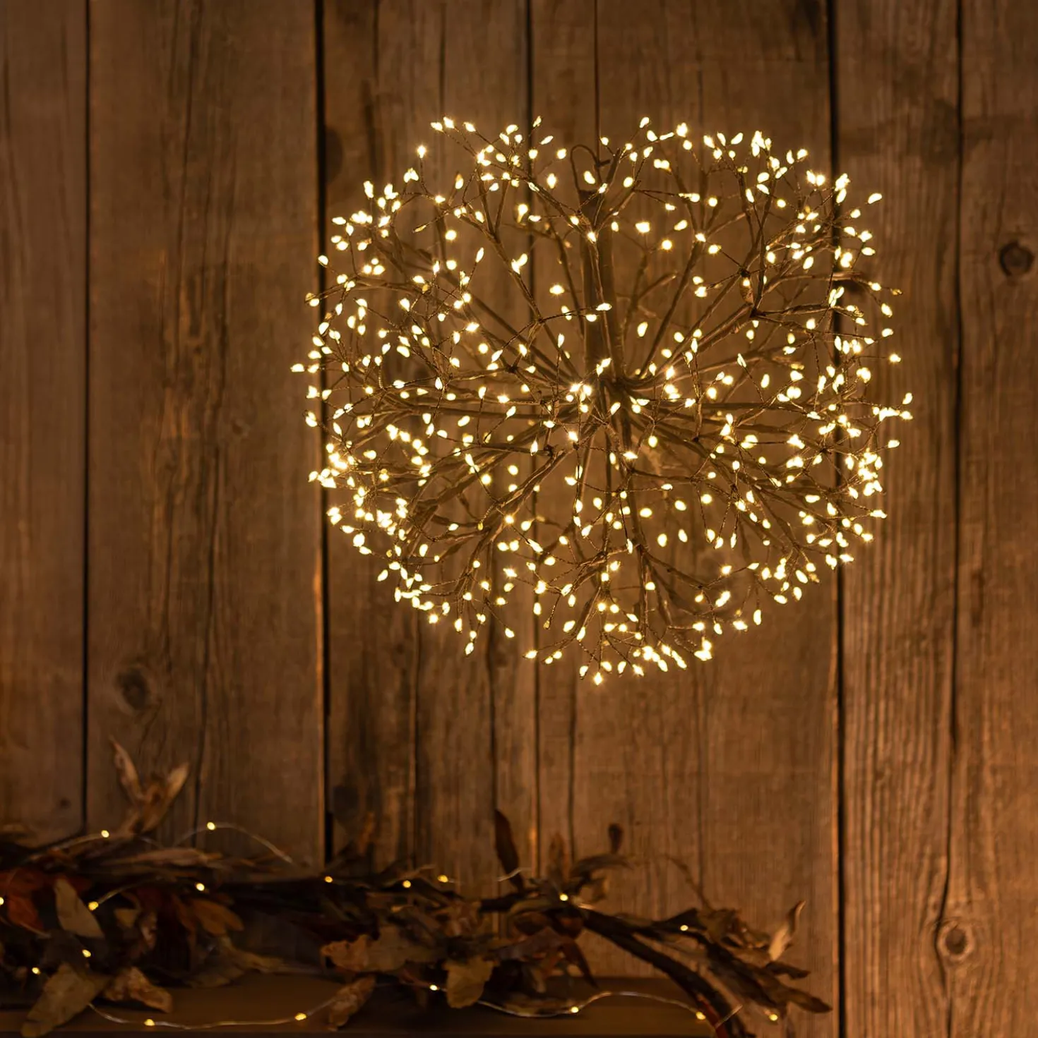 Sfera RICCO con rami marroni, Ø 40 cm, 576 microled bianco caldo, uso interno