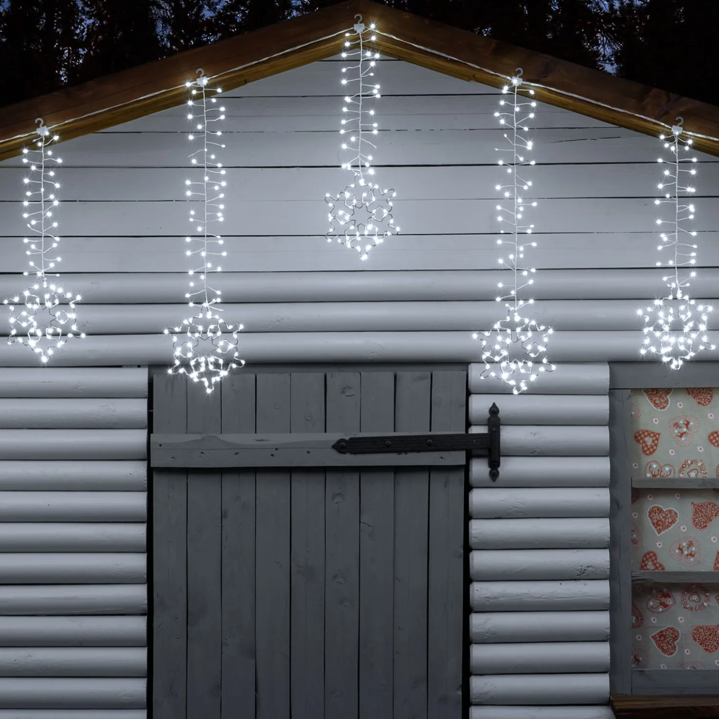 Stalattite decorata con cristalli di neve 3,2 x h 0,8 m, 728 microled bianco freddo