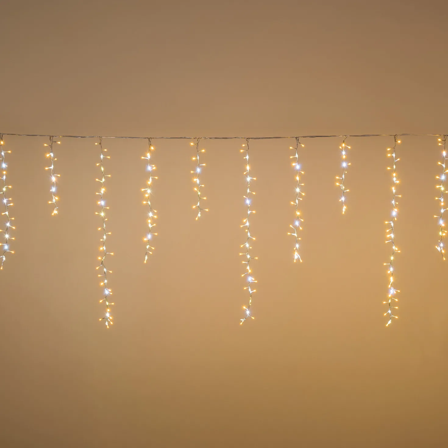 Stalattite Nastro di Luce StarFall 3,4 x h 0,8 m, 576 led bianco caldo e bianco freddo, cavo trasparente