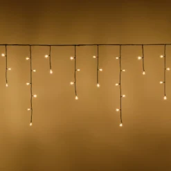 Stalattite 7,68 x h 0,6 m, 180 led bianco caldo, cavo nero