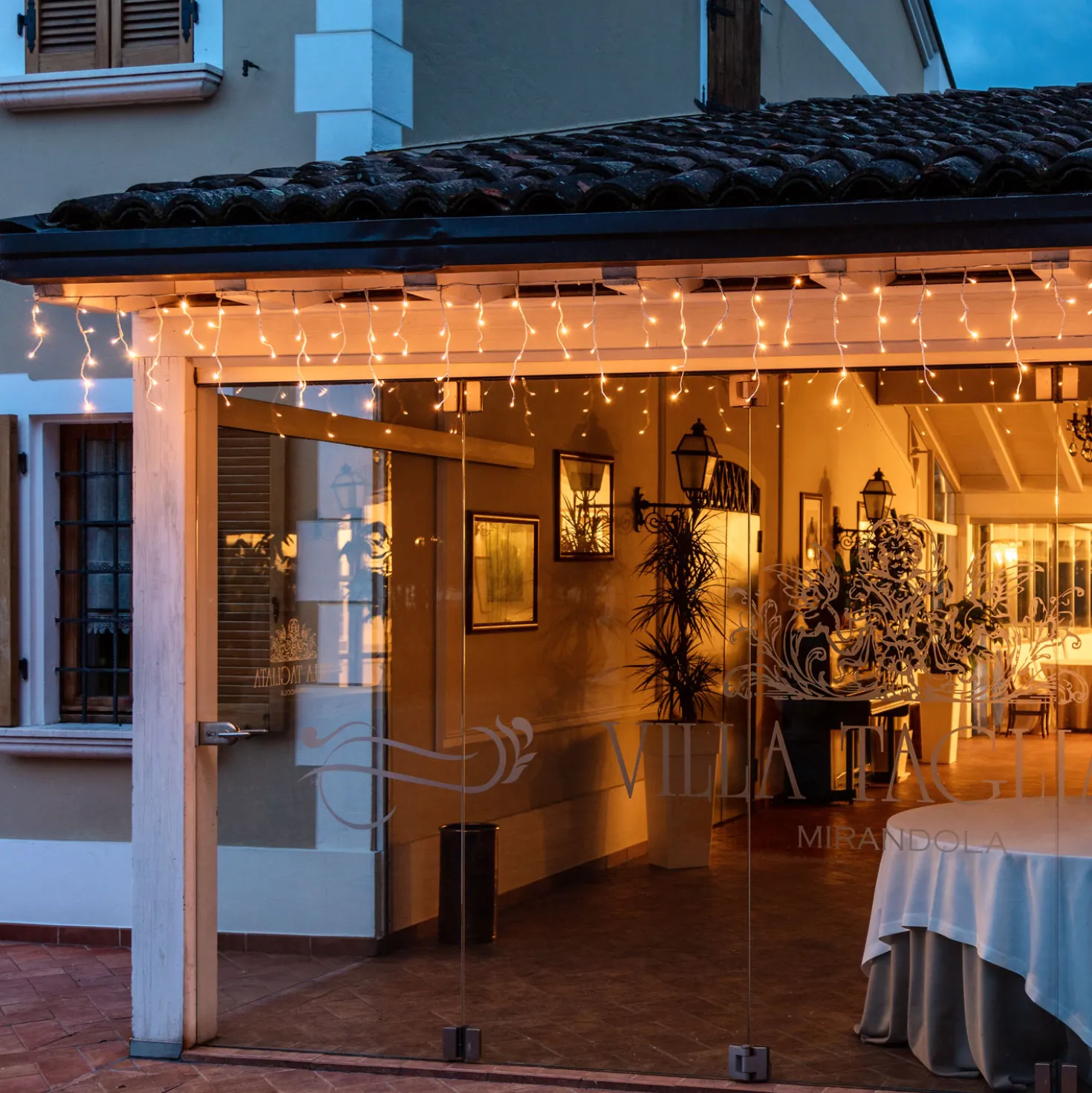 Stalattite 6 x h 0,4 m, led bianco caldo