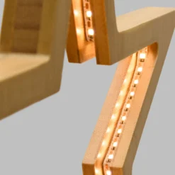Stella in legno naturale con base, 37 cm, led bianco caldo, uso interno