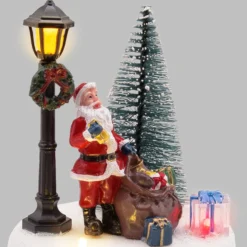 Villaggio di Natale, Babbo Natale con Lampione e Albero, h 13 cm