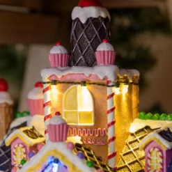 Villaggio di Natale, Candy Village con Trenino in movimento, h 28 cm, musiche natalizie